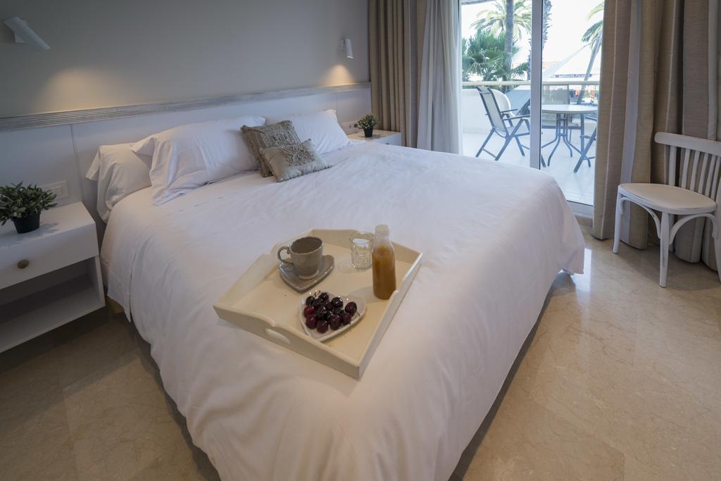 Mediterraneo ซีเจส ภายนอก รูปภาพ
